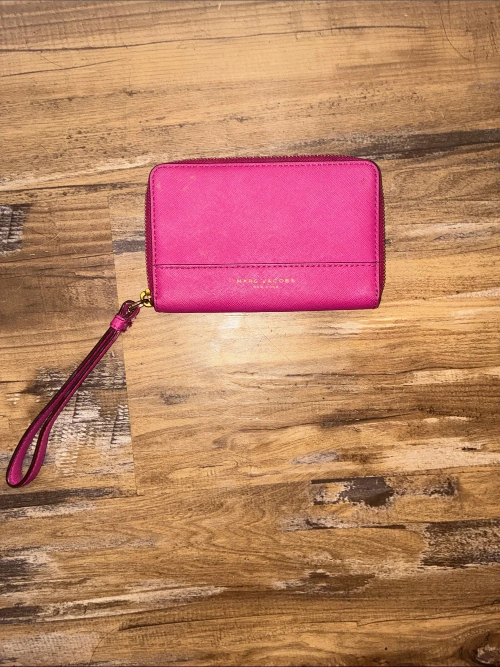 Marc Jacobs Pink/gold zipper Wristlet/Compartment wallet. Very good condition!